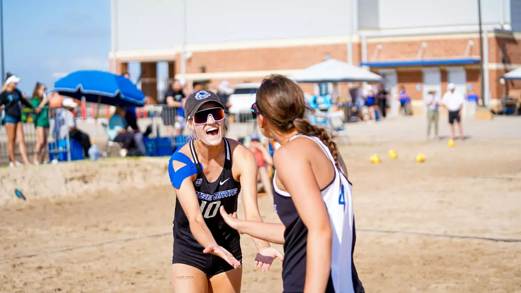 beach volleyball